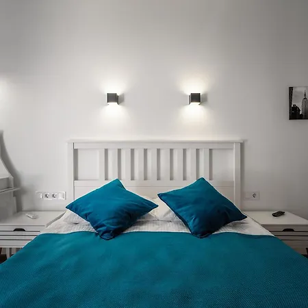 アパート Aparts リヴィウ