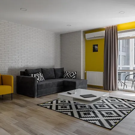 Aparts アパート *