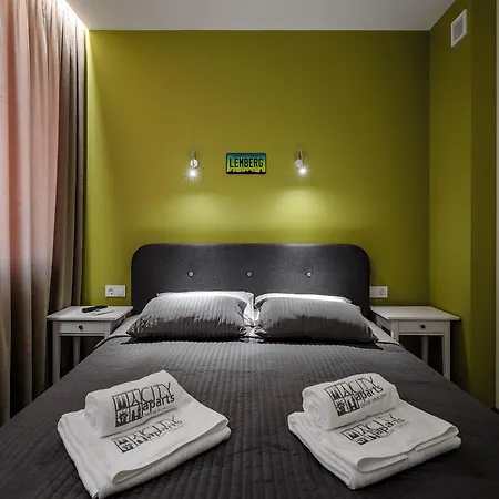 Aparts アパート *