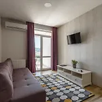 Aparts Апартаменты *